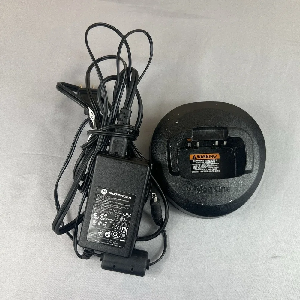 Motorola Mag One PMLN5041A Charger Base & Adapter Only Tested